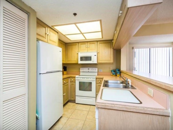 Beachside two Bedroom Condo
