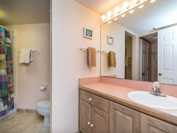 Beachside two Bedroom Condo