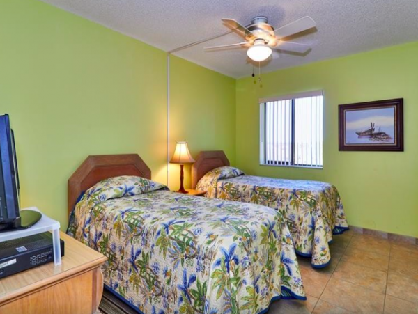 Beachside two Bedroom Condo