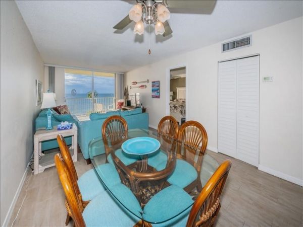 Beachfront Condo w/ 3 Bedroom in Indian Shores