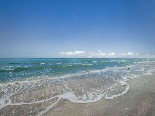 Indian Shores Beachfront Condo Views of the Gulf of Mexico