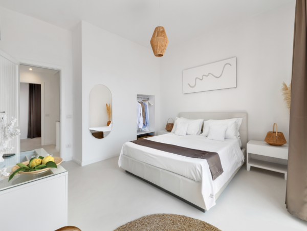 Luxury Pool Villa Modern Style & Comfort
