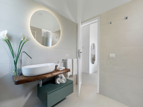 Luxury Pool Villa Modern Style & Comfort