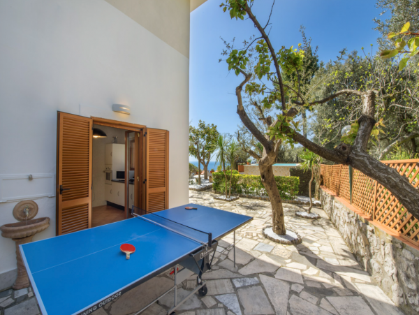 Luxury Pool Villa Modern Style & Comfort
