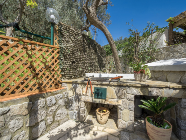 Luxury Pool Villa Modern Style & Comfort