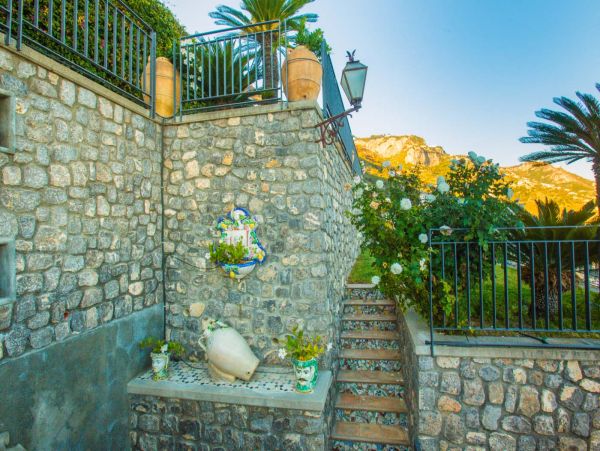 Stunning Panoramic Views 2 Bedroom Villa