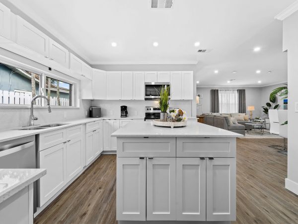 Beautiful 5BR Vacation Home with Pool, Fire pit & Waterviews