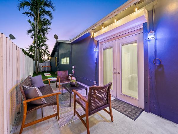 Beautiful 5BR Vacation Home with Pool, Fire pit & Waterviews