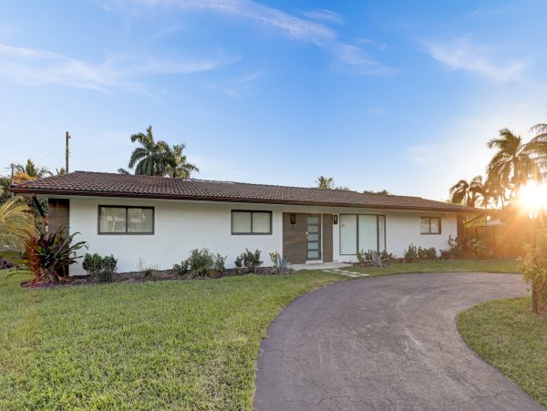 Hollywood Vacation Four Bedroom