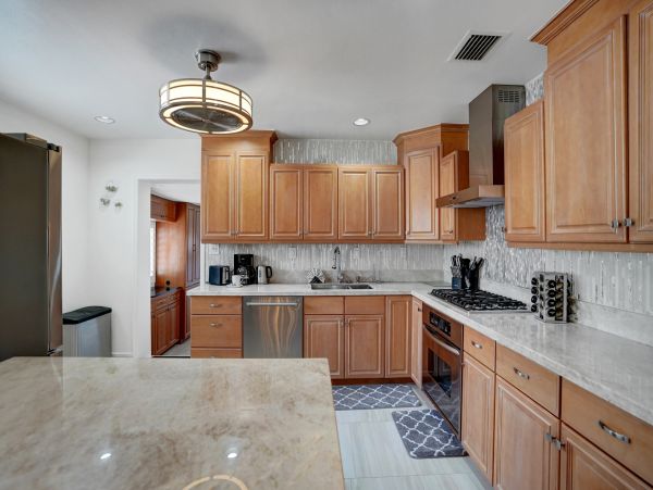 Beautiful Hollywood Beach 5 Bedroom Pool Home
