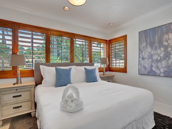 Beautiful Hollywood Beach 5 Bedroom Pool Home