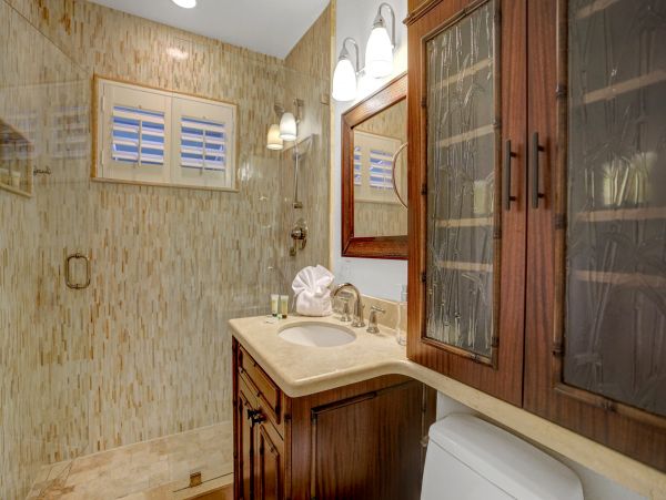Beautiful Hollywood Beach 5 Bedroom Pool Home
