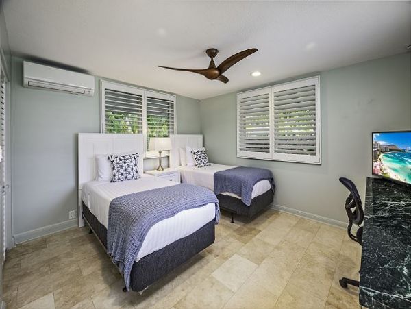 Fabulous Private Residence with Pool/Spa and Great Location