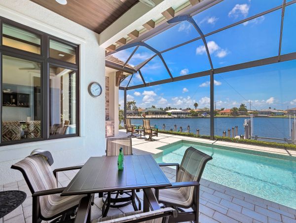 Gorgeous Canal-Front Vacation Home in Marco Island with Pool