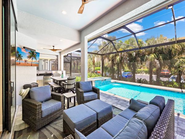 Walk to Beach Marco Island Vacation Home Five Bedroom