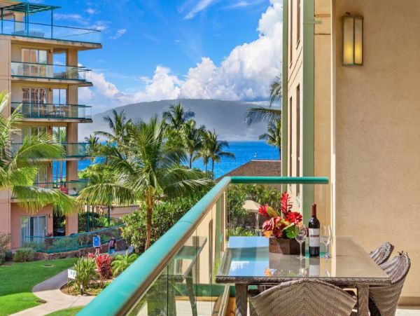 Kaanapali Vacation Condo Five Bedroom Oceanfront