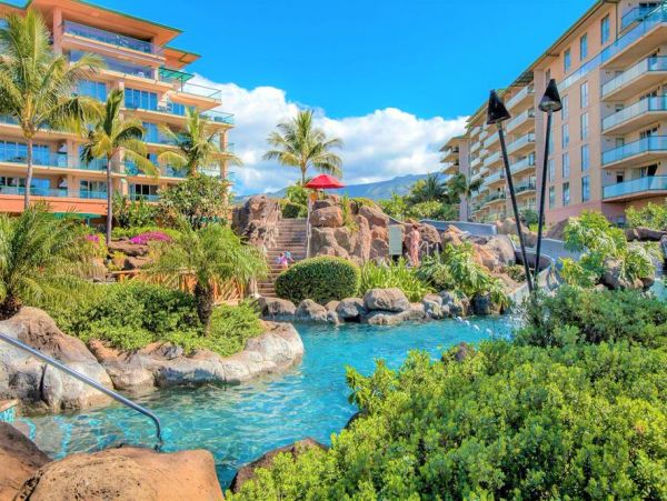 Kaanapali Vacation Condo Five Bedroom Oceanfront