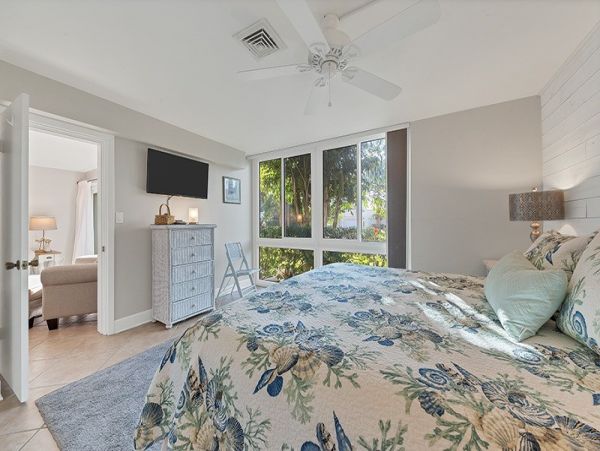 Lido Key Condo 1057860