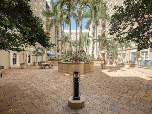 Lido Key Condo 1057861