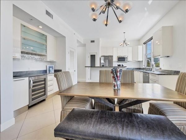 Lido Key Condo 1057869