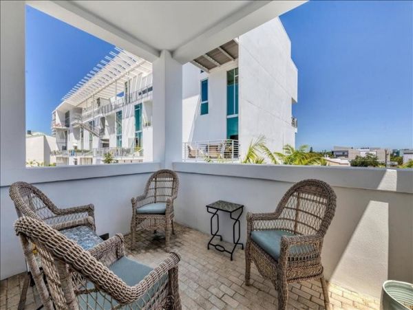 Lido Key Condo 1057869