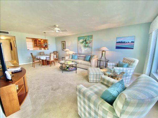 Longboat Key 2 Bedroom Bayside Condo