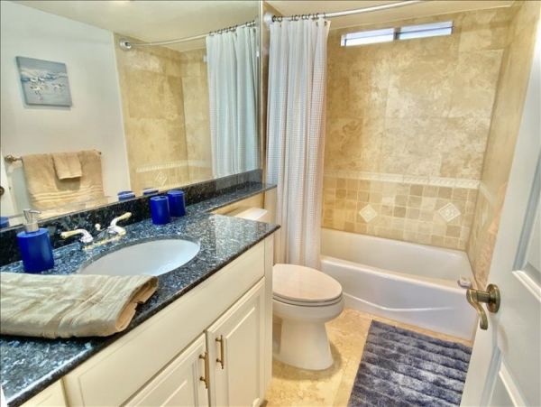 Longboat Key 2 Bedroom Bayside Condo