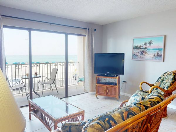 Madeira Beach Vacation Condo One Bedroom