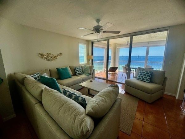 Full Ocean View from this Lovely Vacation Condo
