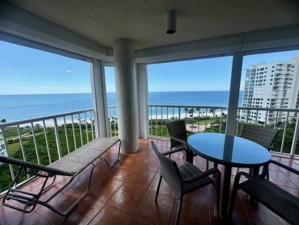 Full Ocean View from this Lovely Vacation Condo