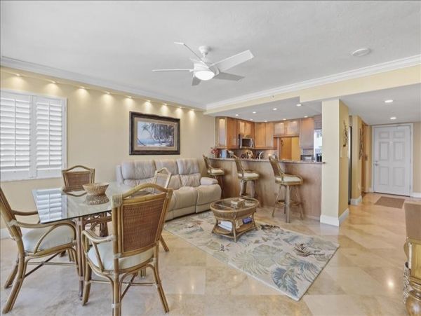 Naples Vacation Condo Two Bedroom