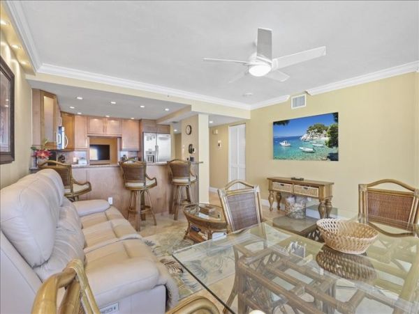 Naples Vacation Condo Two Bedroom