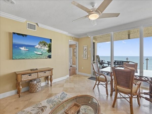 Naples Vacation Condo Two Bedroom