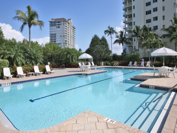 Naples Vacation Condo: Pool, Hot Tub & Private Beach