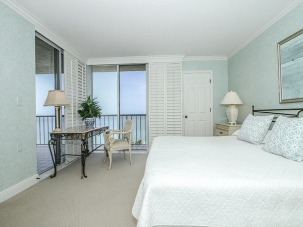 Naples Vacation Condo: Pool, Hot Tub & Private Beach