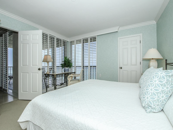Naples Vacation Condo: Pool, Hot Tub & Private Beach