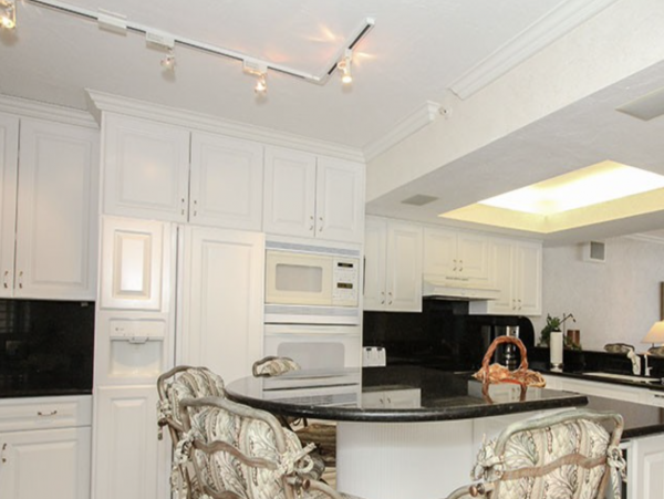 Naples Vacation Condo: Pool, Hot Tub & Private Beach