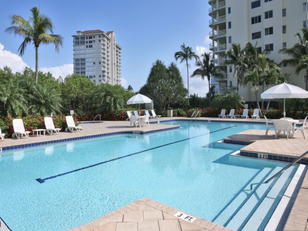 Naples Vacation Condo: Pool, Hot Tub & Private Beach
