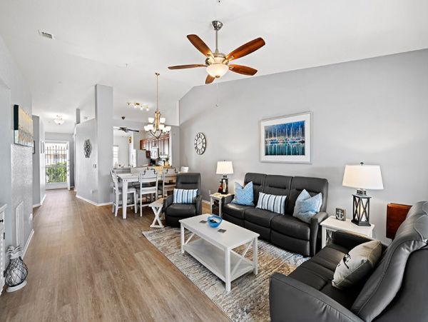 Lovely 2 Bedroom Vacation Home in Naples
