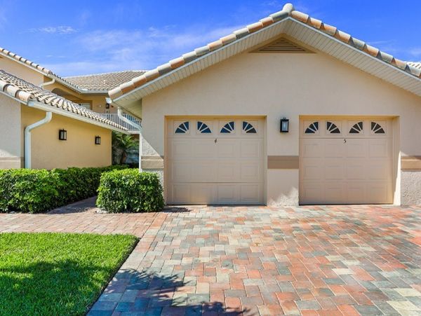 Lovely 2 Bedroom Vacation Home in Naples