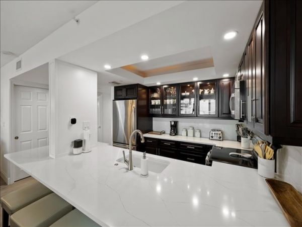 Naples 3 Bedroom Vacation Condo Full Ocean Views