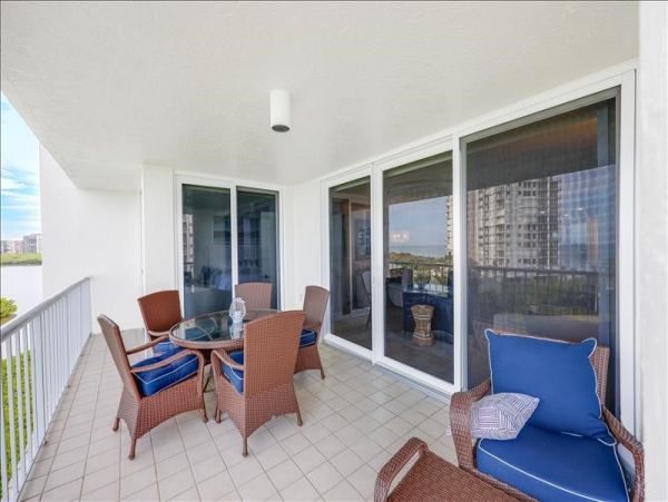 Naples 3 Bedroom Vacation Condo Full Ocean Views