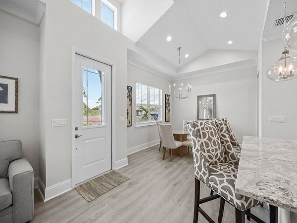 Naples Home 1057999
