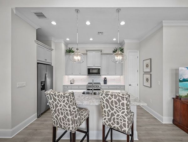 Naples Home 1057999