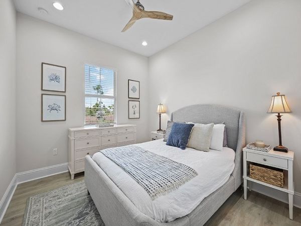 Naples Home 1057999