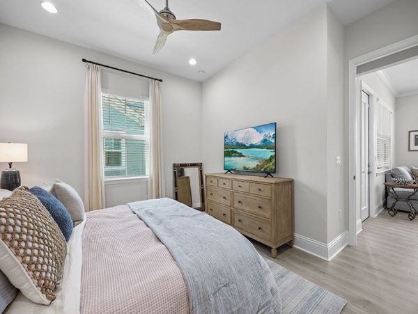 Naples Home 1057999