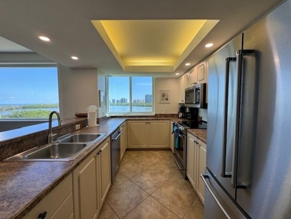 Spacious Gulf-Views Condo Perfect for Families in Naples