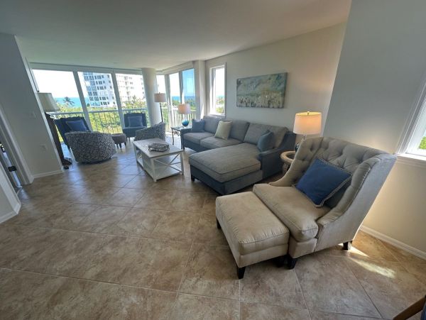 Spacious Gulf-Views Condo Perfect for Families in Naples