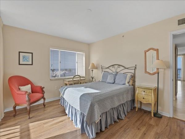 Relaxing Beachfront Condo with Stunning Gulf Views