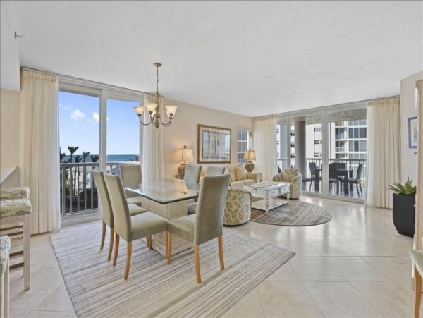 Relaxing Beachfront Condo with Stunning Gulf Views